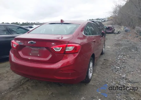 2018 Chevrolet Cruze Lt Auto z USA, uszkodzony, nr VIN 1G1BE5SM2J7239011